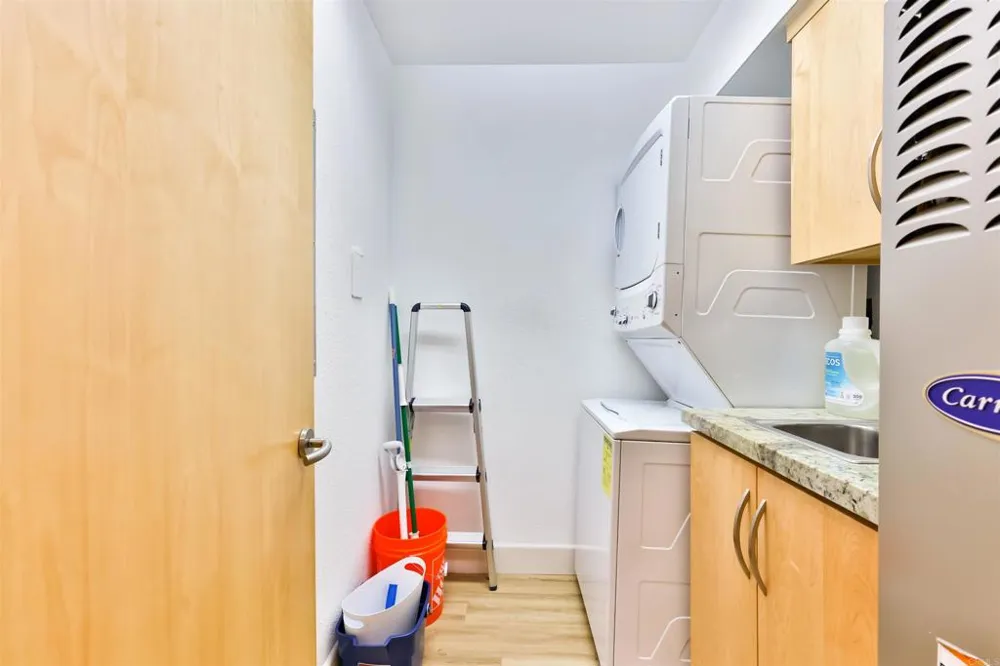 1524 Ynez Coronado, CA 92118
