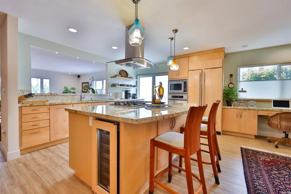 1524 Ynez Coronado, CA 92118