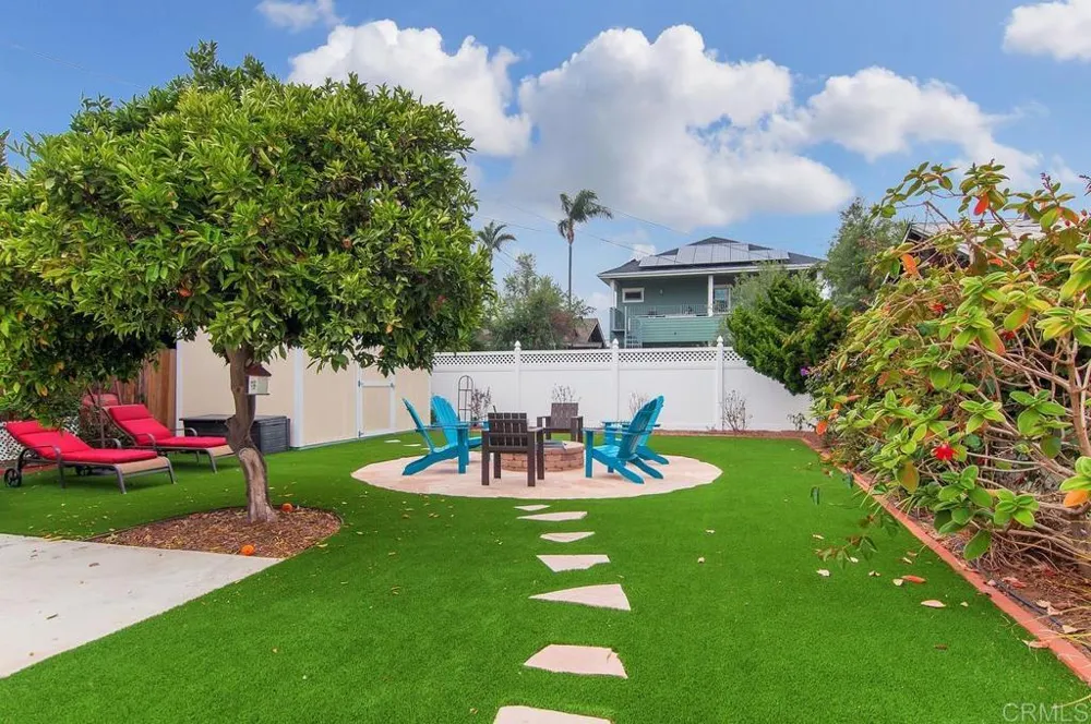 1033 Encino Row Coronado, CA 92118