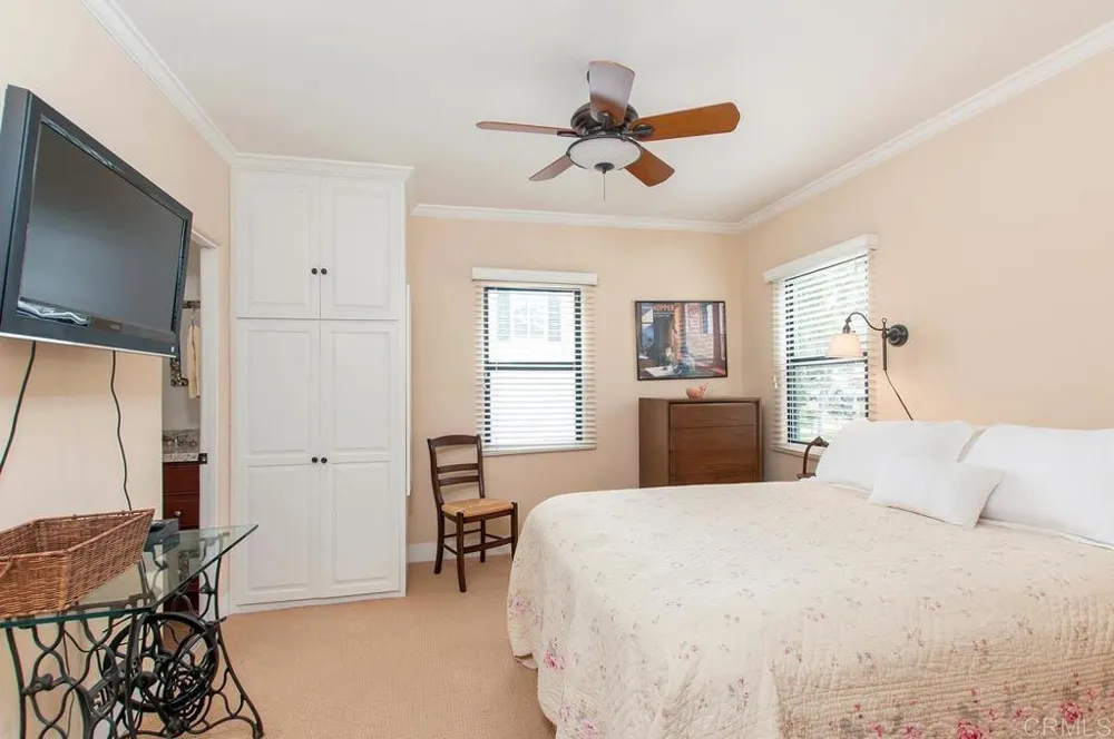 1033 Encino Row Coronado, CA 92118