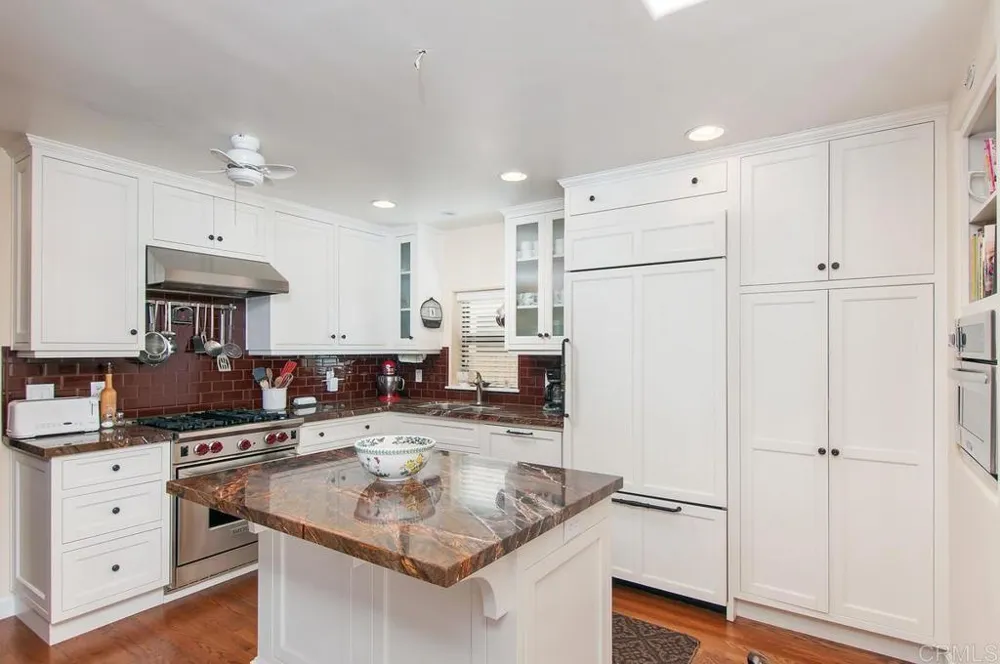 1033 Encino Row Coronado, CA 92118