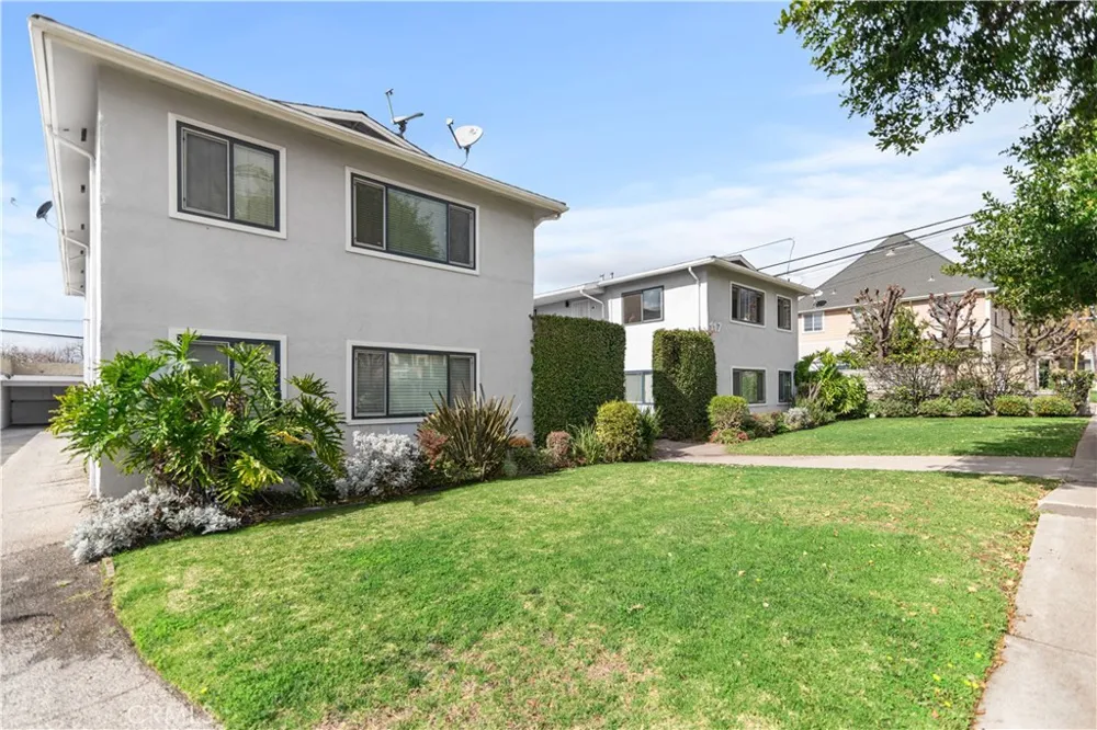117 S Ivy Avenue #A Monrovia, CA 91016