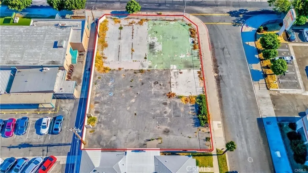 2416 E Alondra Compton, CA 90221