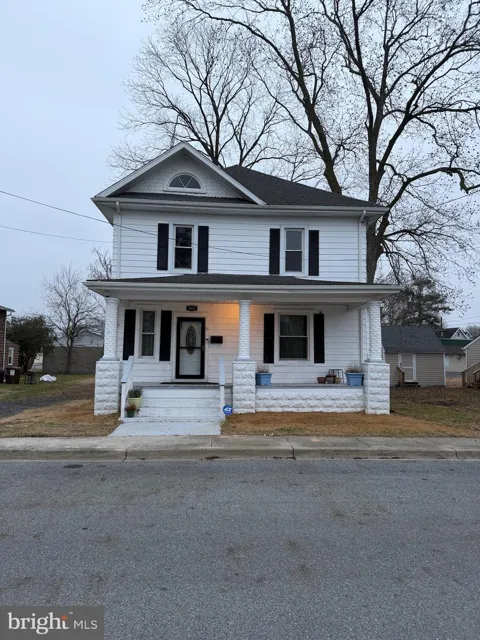 402 2ND STREET
