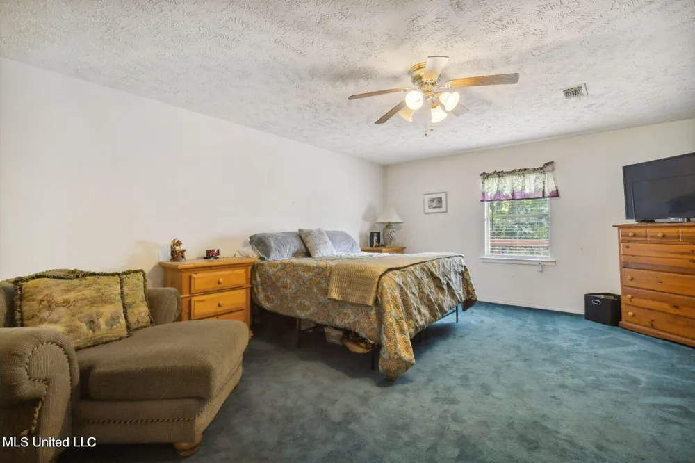 19639 Laterre Drive Kiln, MS 39556
