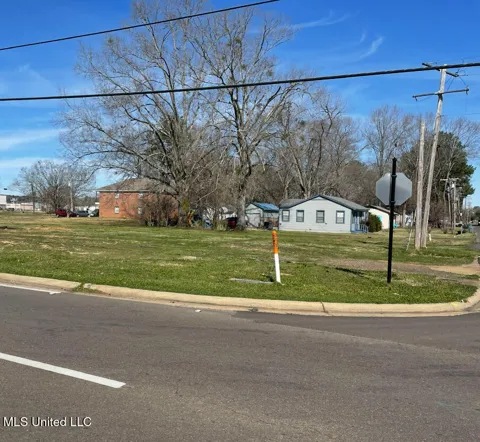 2212 Old Brandon Road