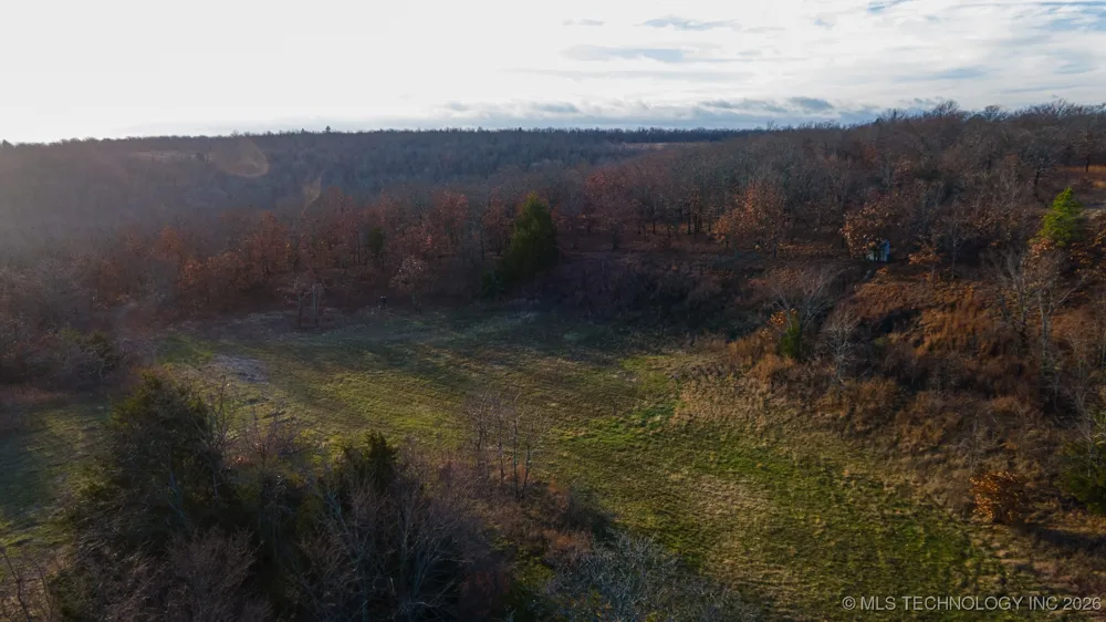1100 Etchison Road Quinton, OK 74561