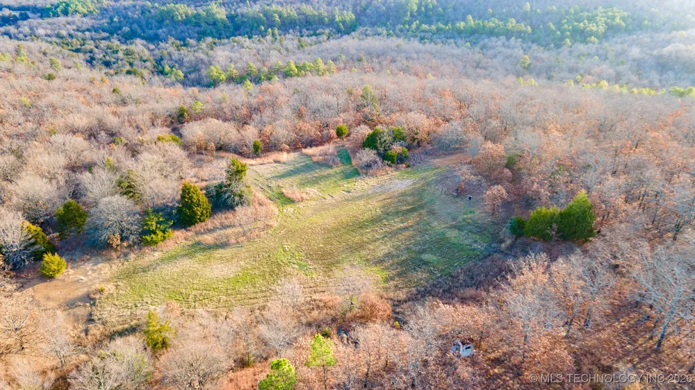 1100 Etchison Road Quinton, OK 74561
