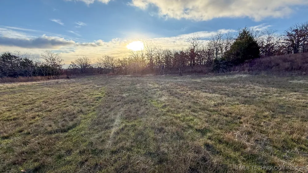 1100 Etchison Road Quinton, OK 74561
