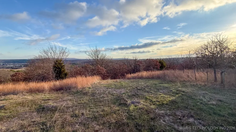 1100 Etchison Road Quinton, OK 74561
