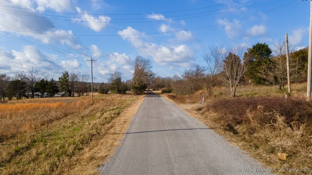 1100 Etchison Road Quinton, OK 74561