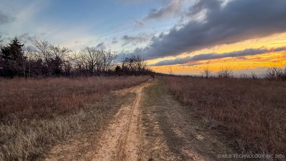 1100 Etchison Road Quinton, OK 74561