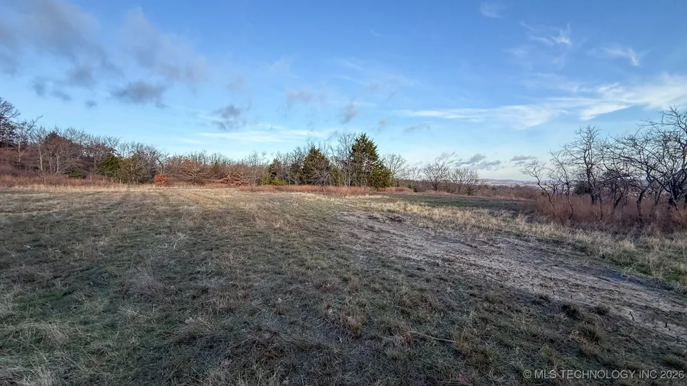 1100 Etchison Road Quinton, OK 74561