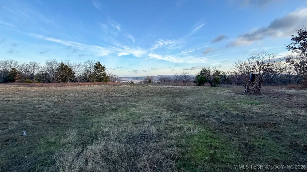1100 Etchison Road Quinton, OK 74561