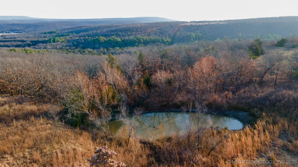 1100 Etchison Road Quinton, OK 74561
