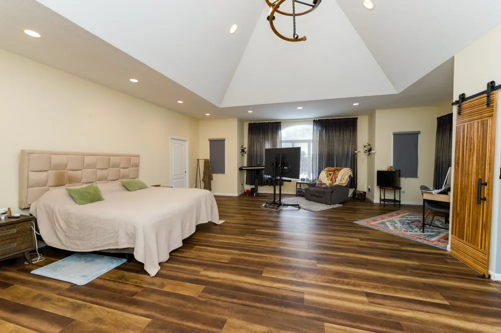 3195 S Rolland Road Broomfield Township, MI 49340