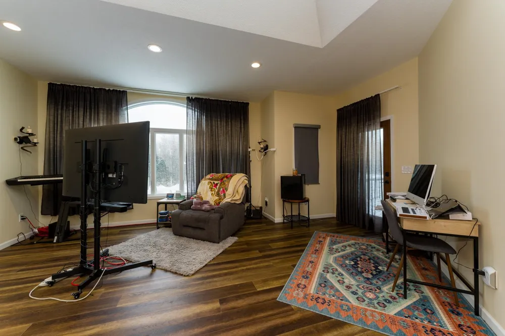 3195 S Rolland Road Broomfield Township, MI 49340