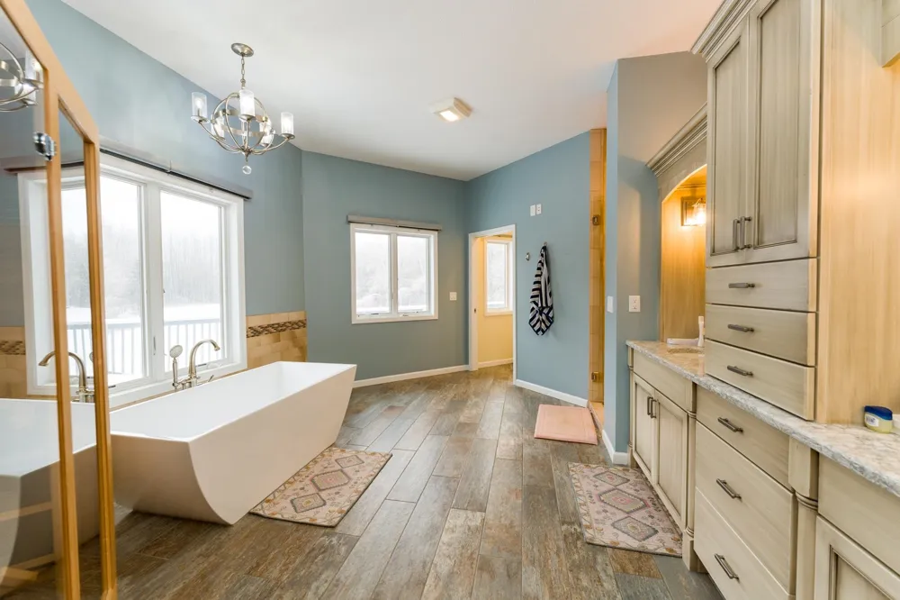 3195 S Rolland Road Broomfield Township, MI 49340