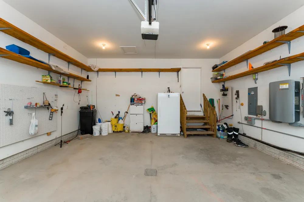 3195 S Rolland Road Broomfield Township, MI 49340