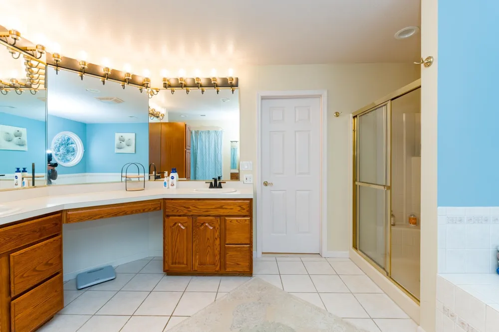 3195 S Rolland Road Broomfield Township, MI 49340