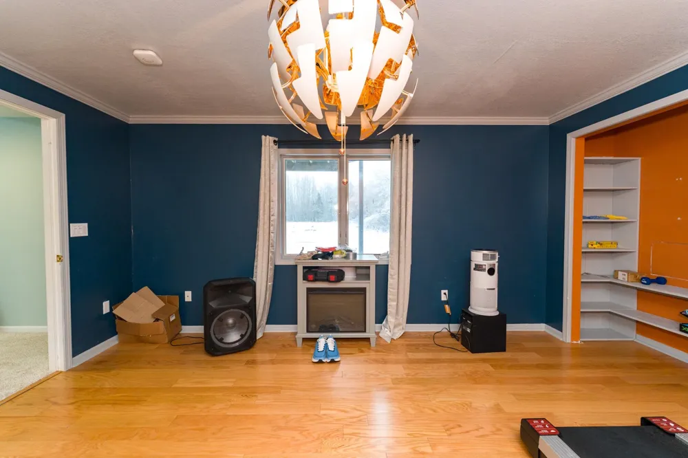 3195 S Rolland Road Broomfield Township, MI 49340