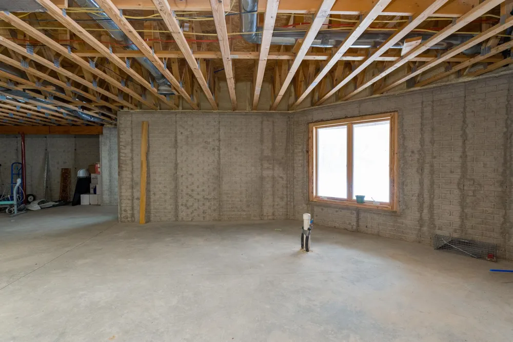 3195 S Rolland Road Broomfield Township, MI 49340