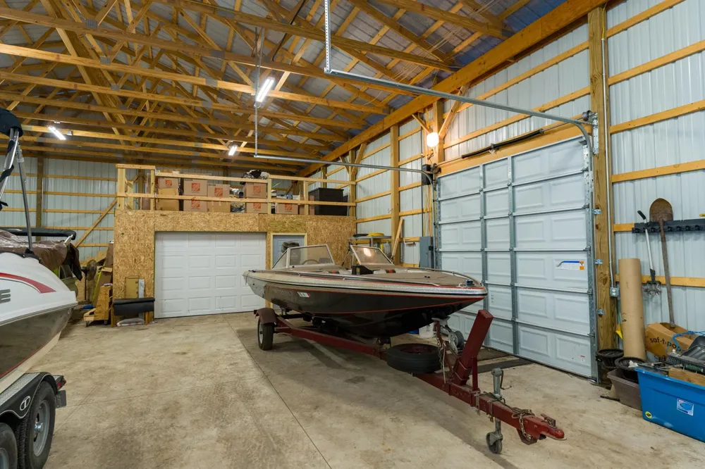 3195 S Rolland Road Broomfield Township, MI 49340