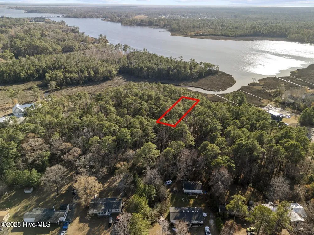 227 Youpon Drive Hubert, NC 28539