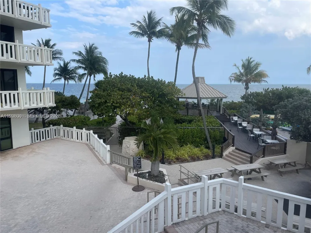 1121 Crandon Blvd #F1107 Key Biscayne, FL 33149