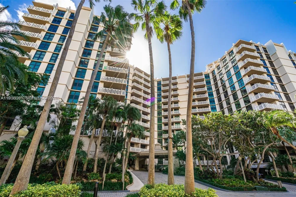 1121 Crandon Blvd #F1107 Key Biscayne, FL 33149
