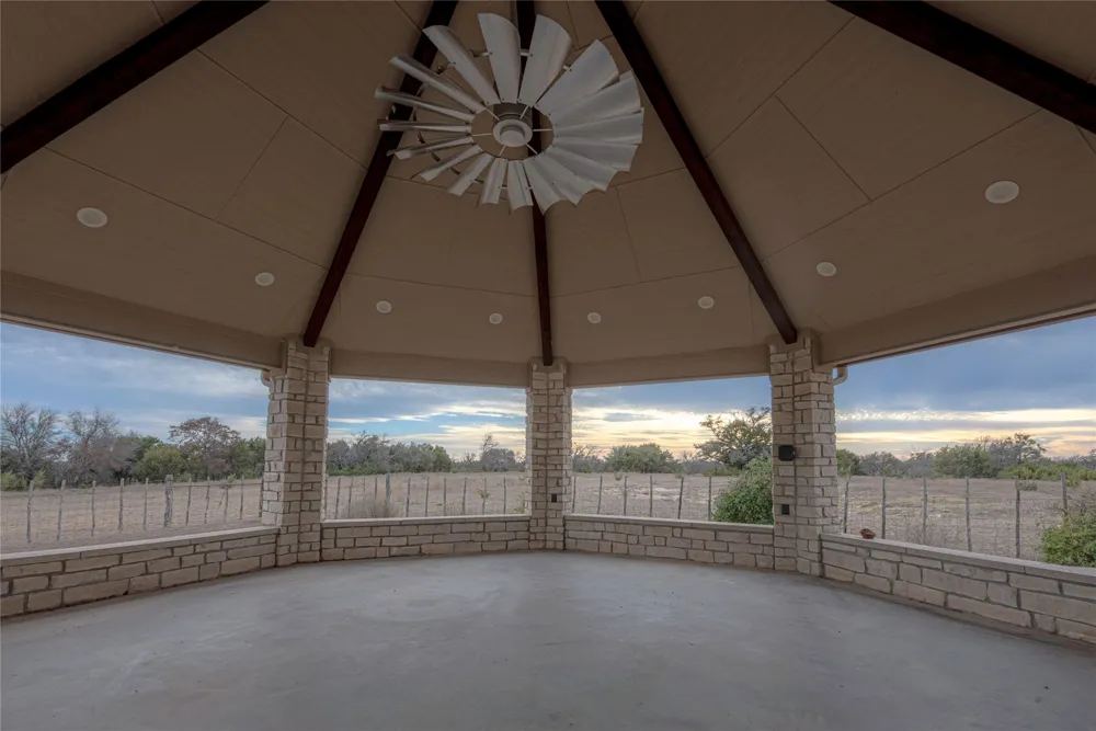 7435 County Road 265 Dublin, TX 76446