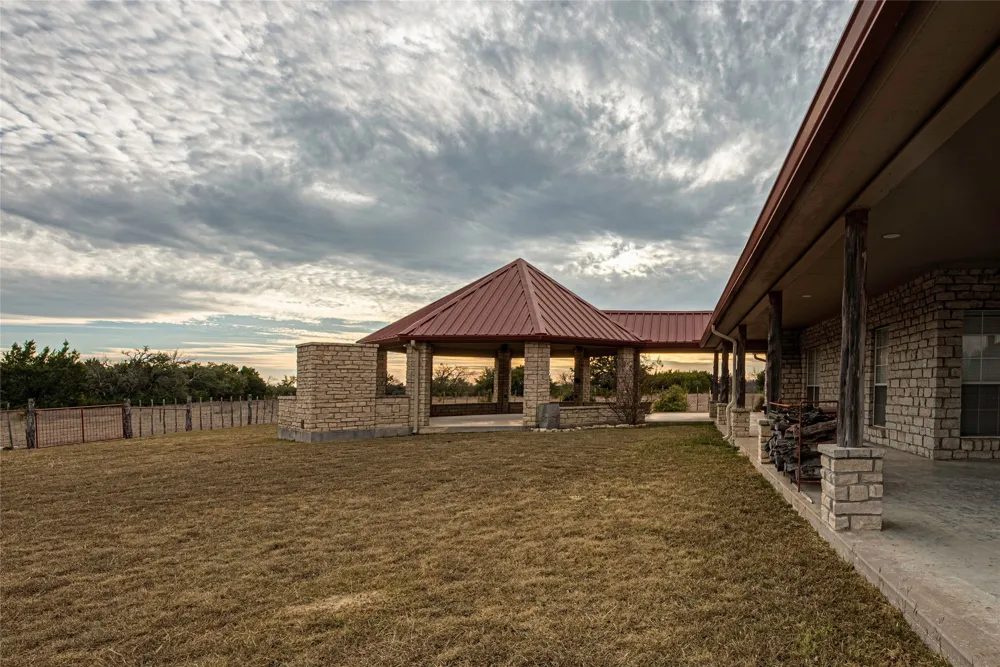 7435 County Road 265 Dublin, TX 76446