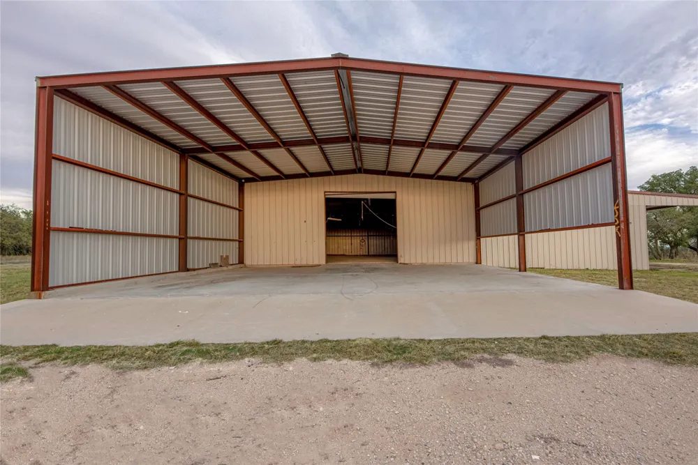 7435 County Road 265 Dublin, TX 76446