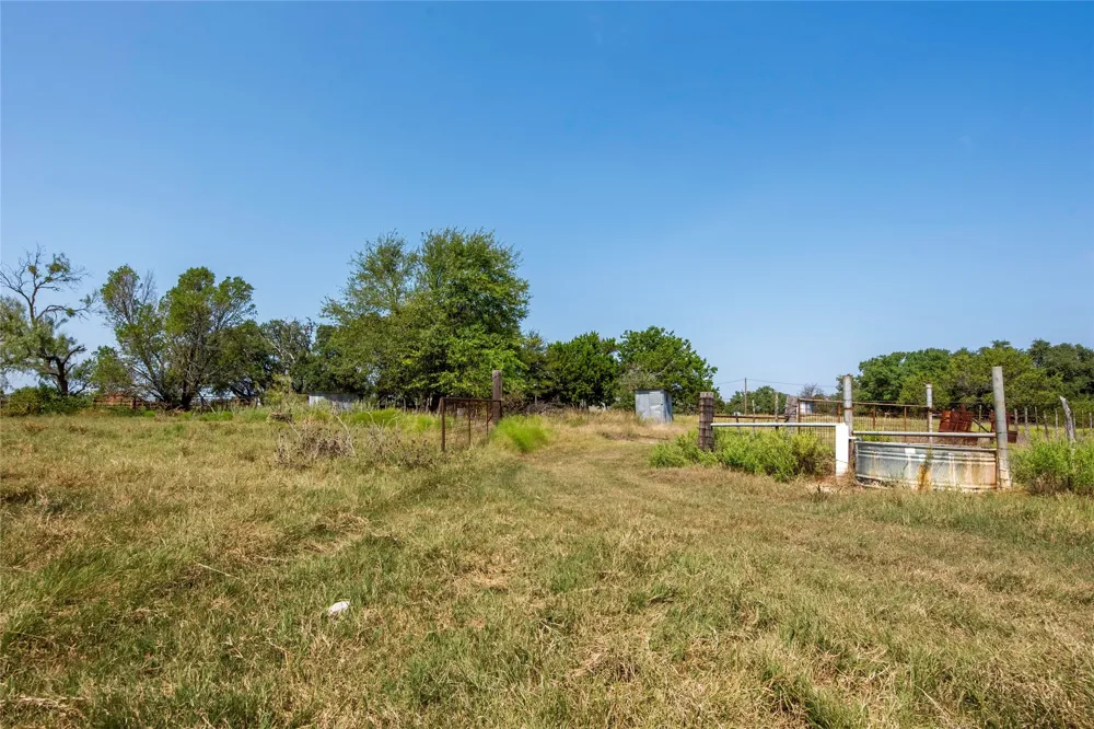 7435 County Road 265 Dublin, TX 76446