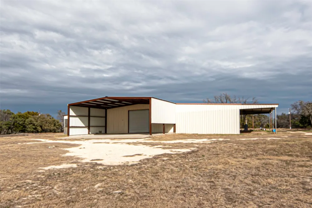 7435 County Road 265 Dublin, TX 76446