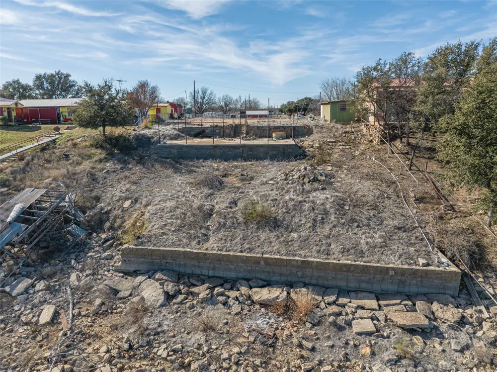 2166 County Road 215 Breckenridge, TX 76424