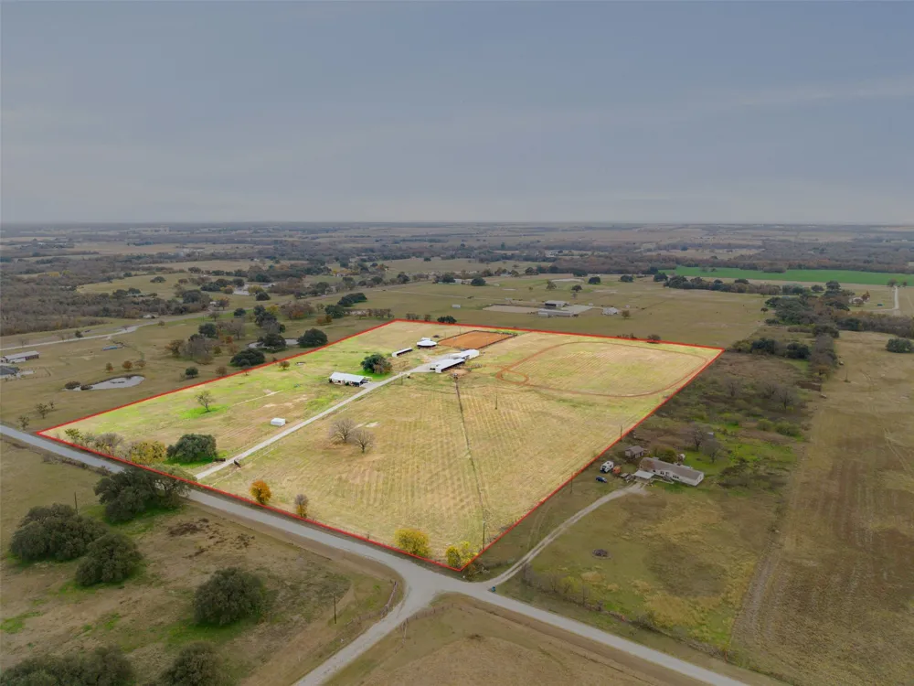452 County Road 470 Chilton, TX 76632