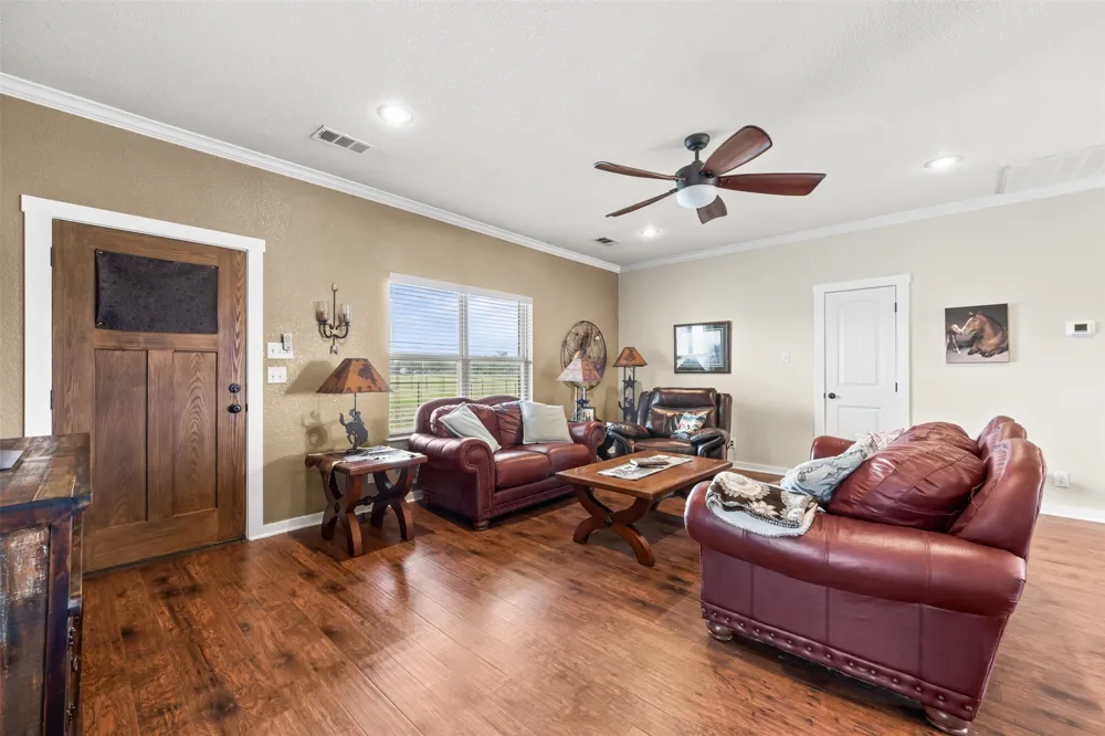 452 County Road 470 Chilton, TX 76632