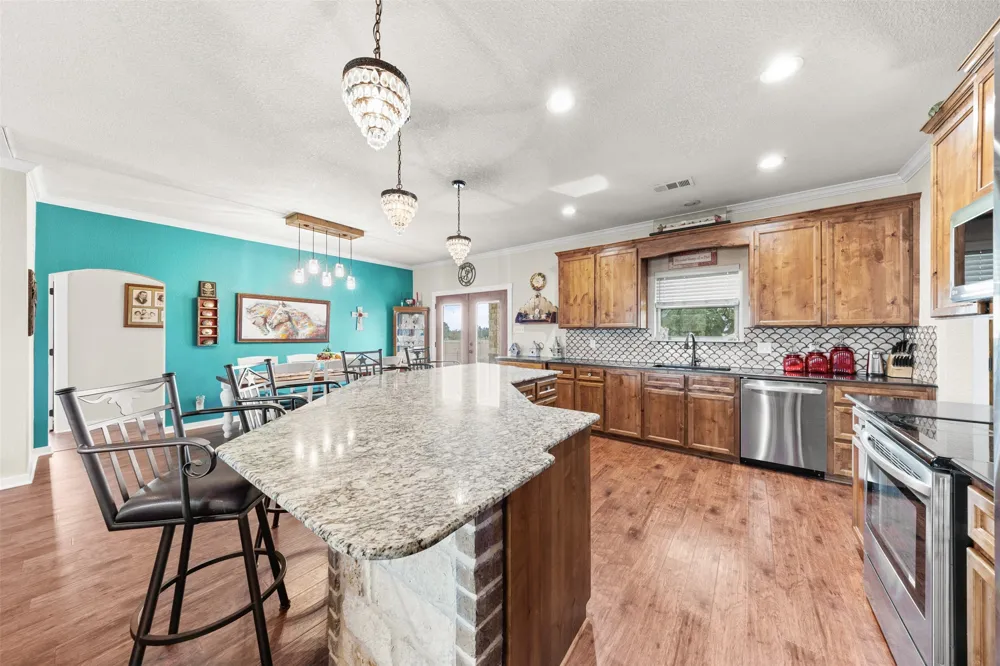 452 County Road 470 Chilton, TX 76632