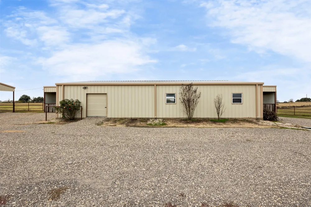 452 County Road 470 Chilton, TX 76632
