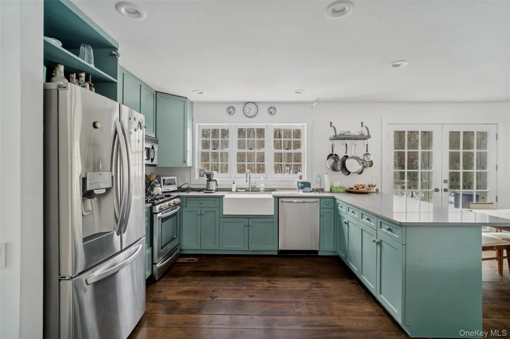 1008 Middle Line Hwy Sag Harbor, NY 11963