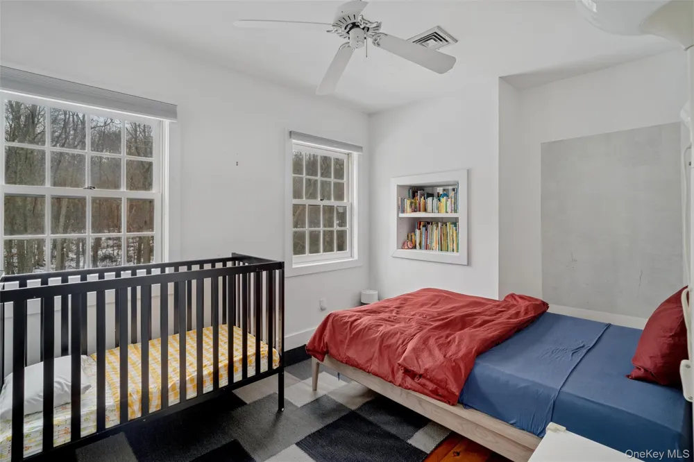 1008 Middle Line Hwy Sag Harbor, NY 11963