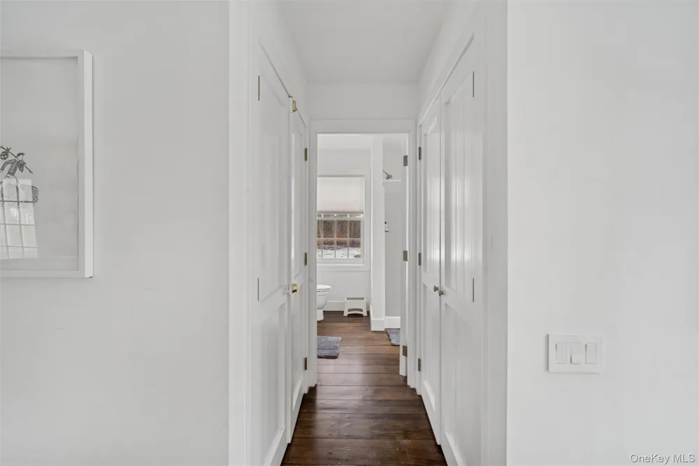 1008 Middle Line Hwy Sag Harbor, NY 11963