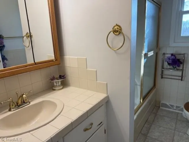 344 Knollwood Drive Wilkesboro, NC 28697