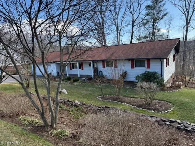 344 Knollwood Drive Wilkesboro, NC 28697