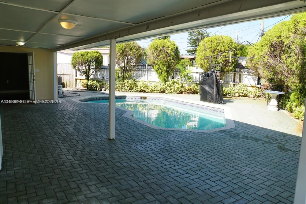 4361 SW 49th Ct Dania Beach, FL 33314