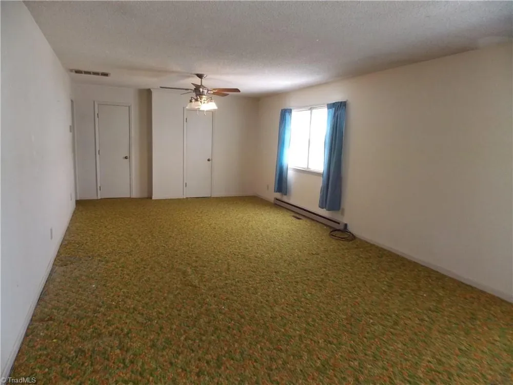 1004 Hillcroft Road Browns Summit, NC 27214