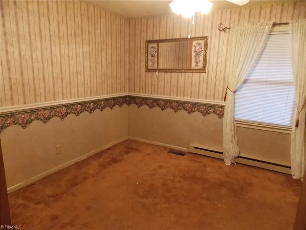 1004 Hillcroft Road Browns Summit, NC 27214