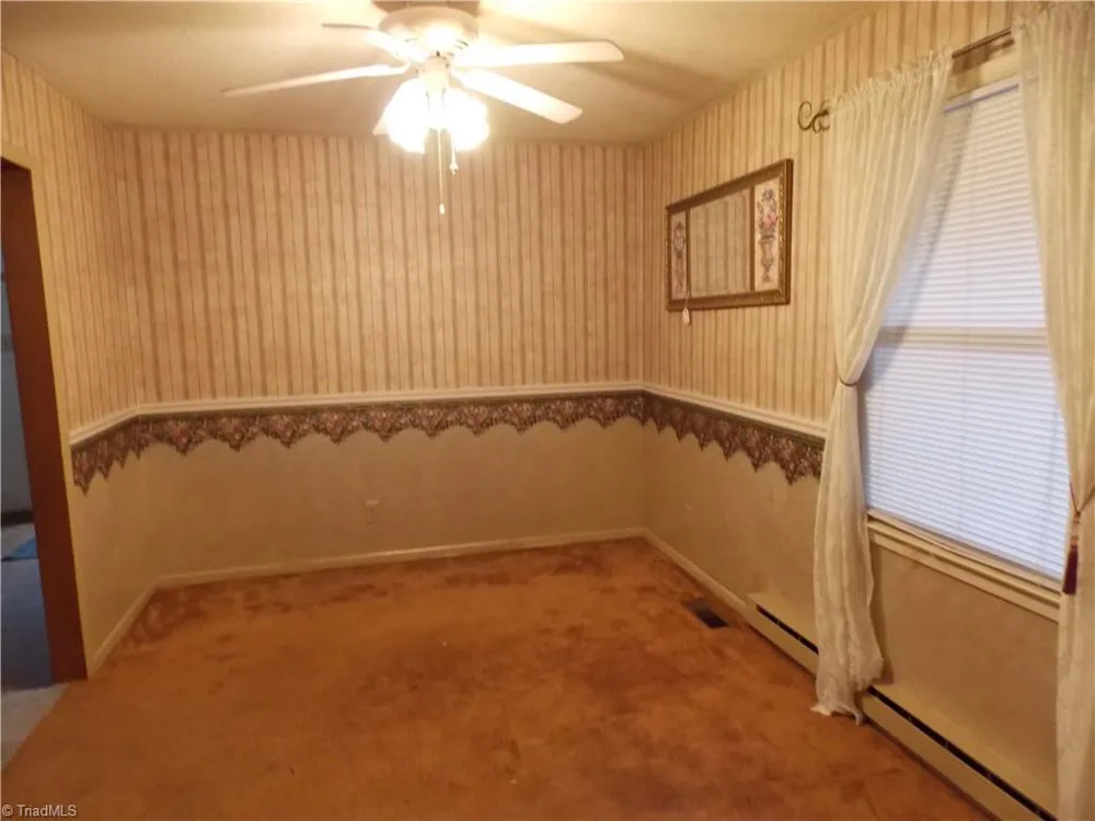 1004 Hillcroft Road Browns Summit, NC 27214