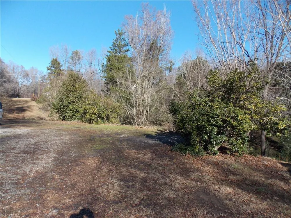 1004 Hillcroft Road Browns Summit, NC 27214
